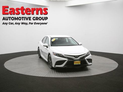 Used 2022 Toyota Camry SE image 49