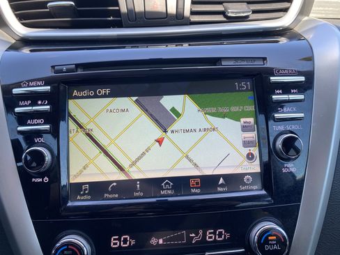 Used 2018 Nissan Murano S image 20