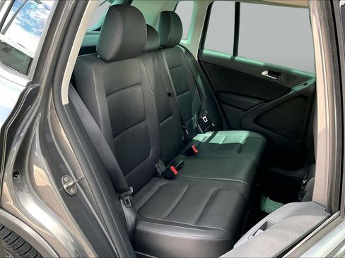 Used 2016 Volkswagen Tiguan SE FWD image 20