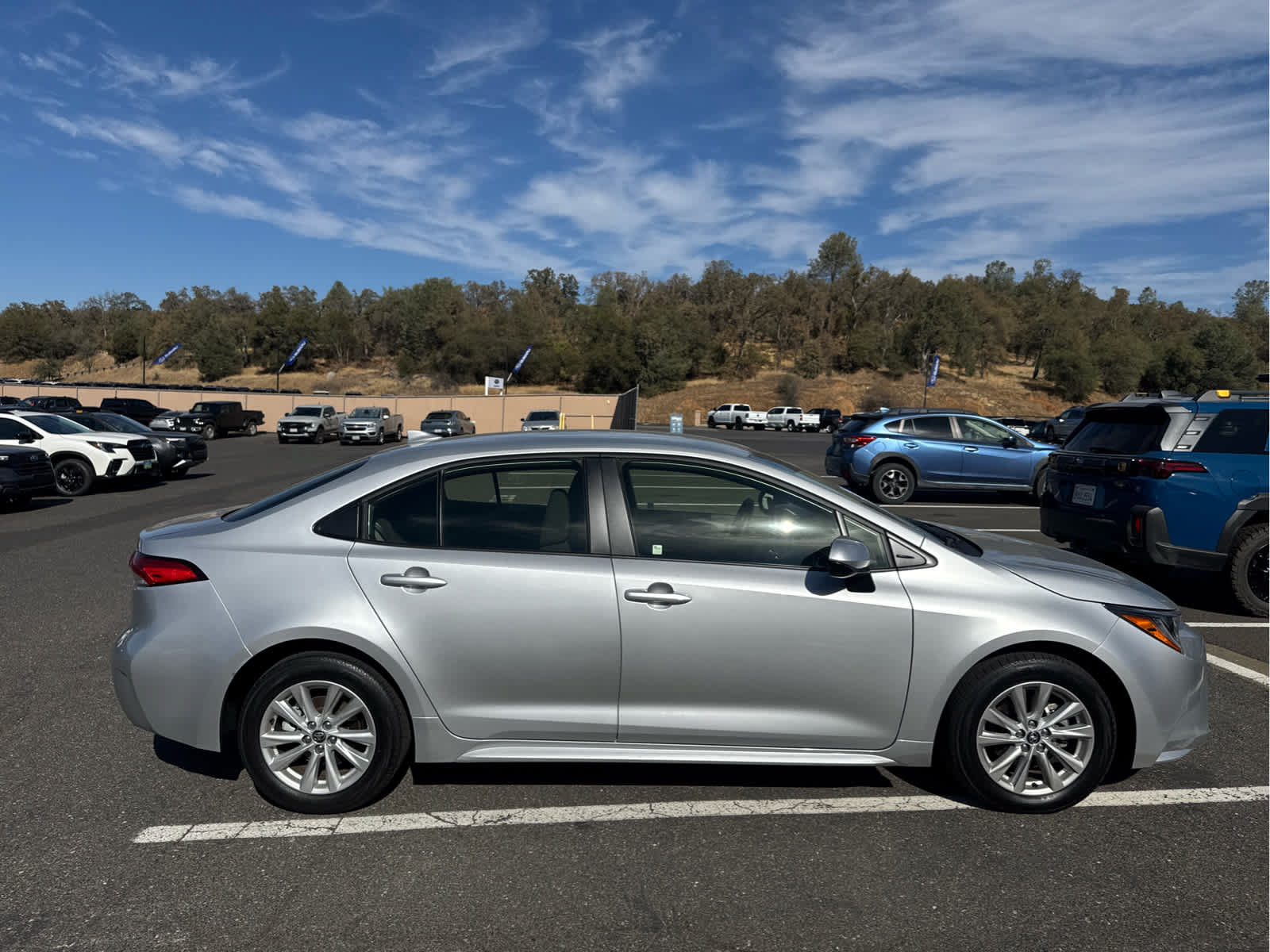 Used 2026 Toyota Corolla LE w/ LE Premium Package FWD image 4