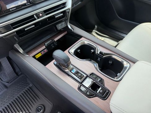 Used 2023 Lexus RX 350 Premium w/ Accessory Package AWD/4WD image 23