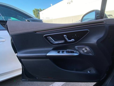 Used 2023 Mercedes-Benz EQE 500 4MATIC Sedan image 10