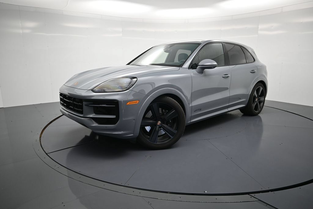 Used 2026 Porsche Cayenne GTS AWD/4WD image 44