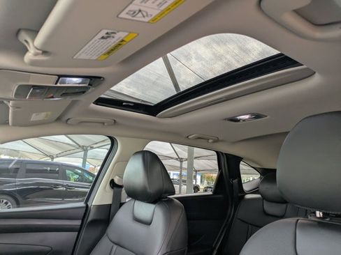 Used 2025 Hyundai Tucson SEL FWD image 18