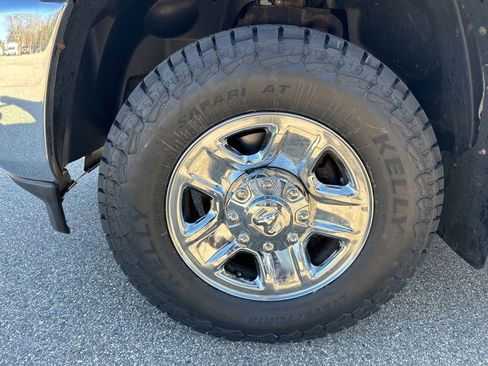 Used 2019 RAM 2500 Tradesman w/ Chrome Appearance Group AWD/4WD image 30