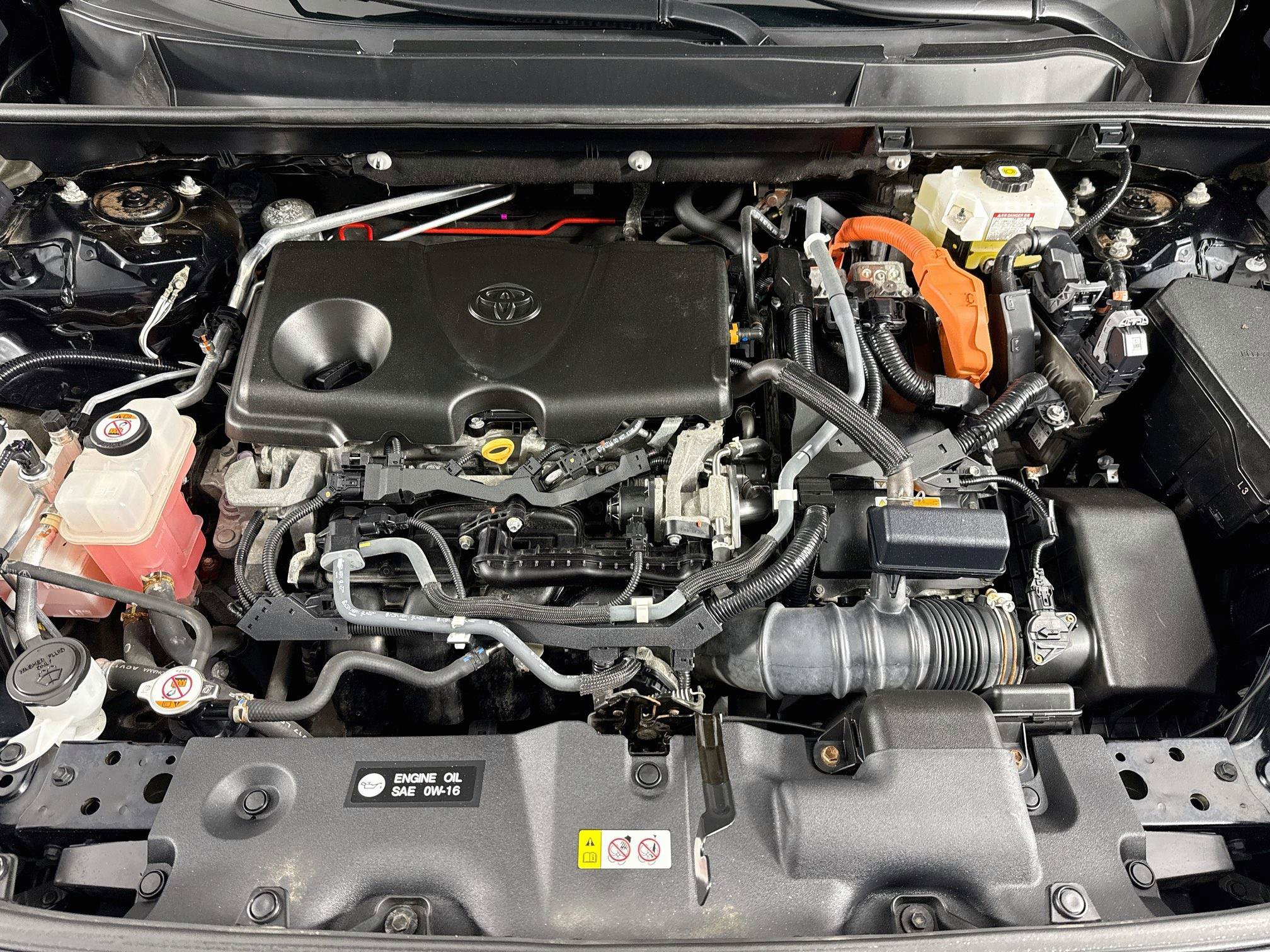 Used 2021 Toyota RAV4 LE AWD/4WD image 18