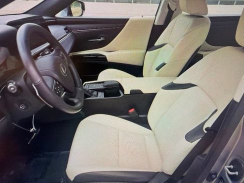 Used 2022 Lexus ES 300h w/ Premium Package FWD image 6