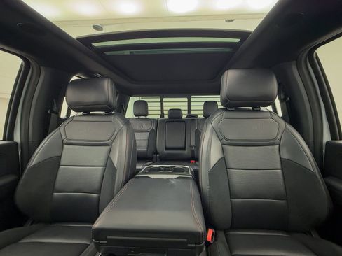 Used 2025 Ford F150 Raptor image 12