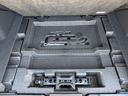 Certified 2024 Subaru Outback Limited image 32