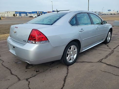 Used 2016 Chevrolet Impala LT image 6