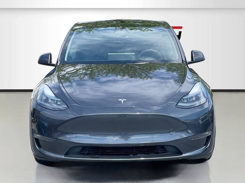 Used 2024 Tesla Model Y Performance AWD/4WD image 2
