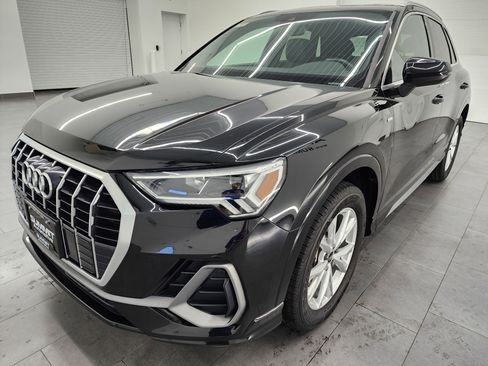 Used 2023 Audi Q3 2.0T Premium image 7