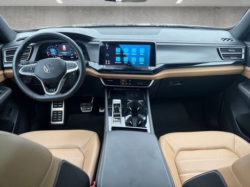 Used 2025 Volkswagen Atlas Cross Sport SEL R-Line AWD/4WD image 20