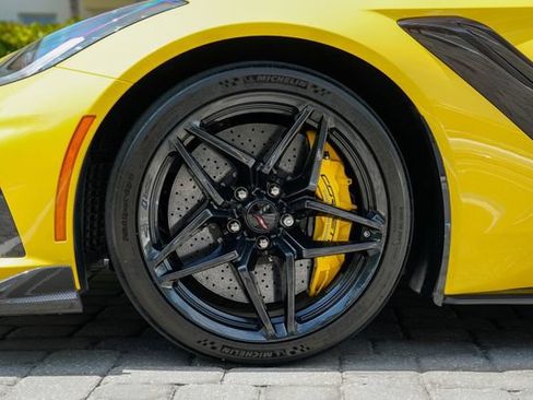 Used 2019 Chevrolet Corvette ZR1 RWD image 14