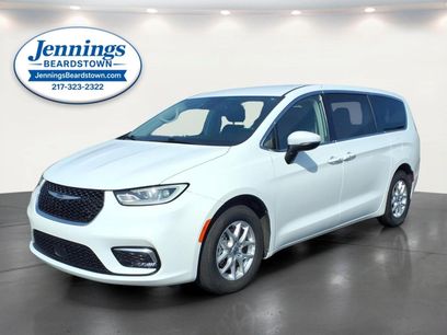 Used 2023 Chrysler Pacifica Touring-L
