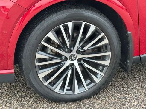Used 2023 Lexus RX 350 AWD image 3
