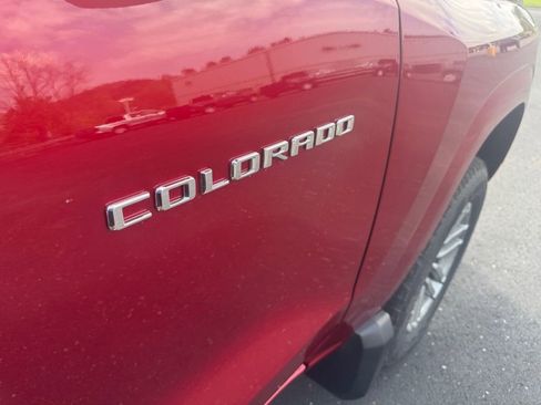 Used 2024 Chevrolet Colorado LT w/ LT Convenience Package AWD/4WD image 27