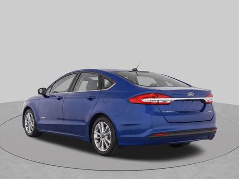 Used 2018 Ford Fusion S FWD image 4