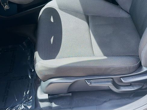 Used 2022 Honda HR-V LX image 17