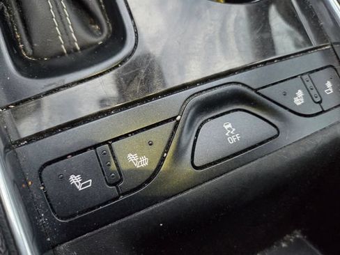 Used 2015 Chevrolet Impala LTZ FWD image 16