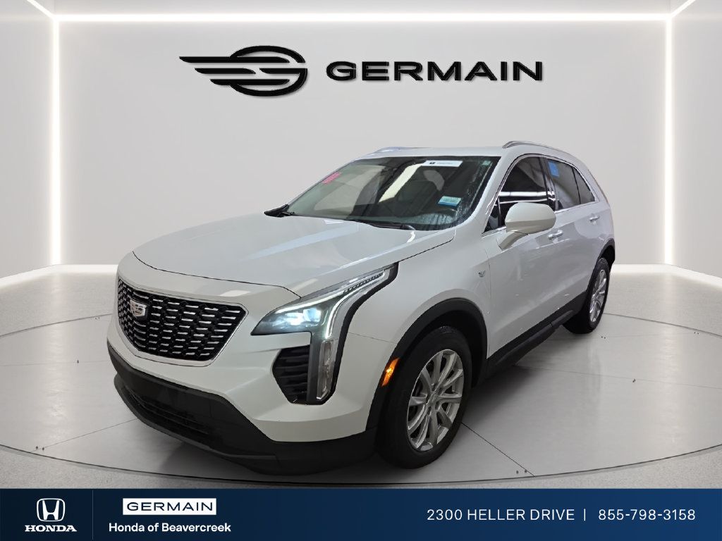 Used 2022 Cadillac XT4 Luxury w/ Cold Weather Package AWD/4WD image 2