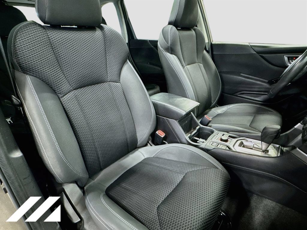 Used 2021 Subaru Forester Premium AWD/4WD image 27