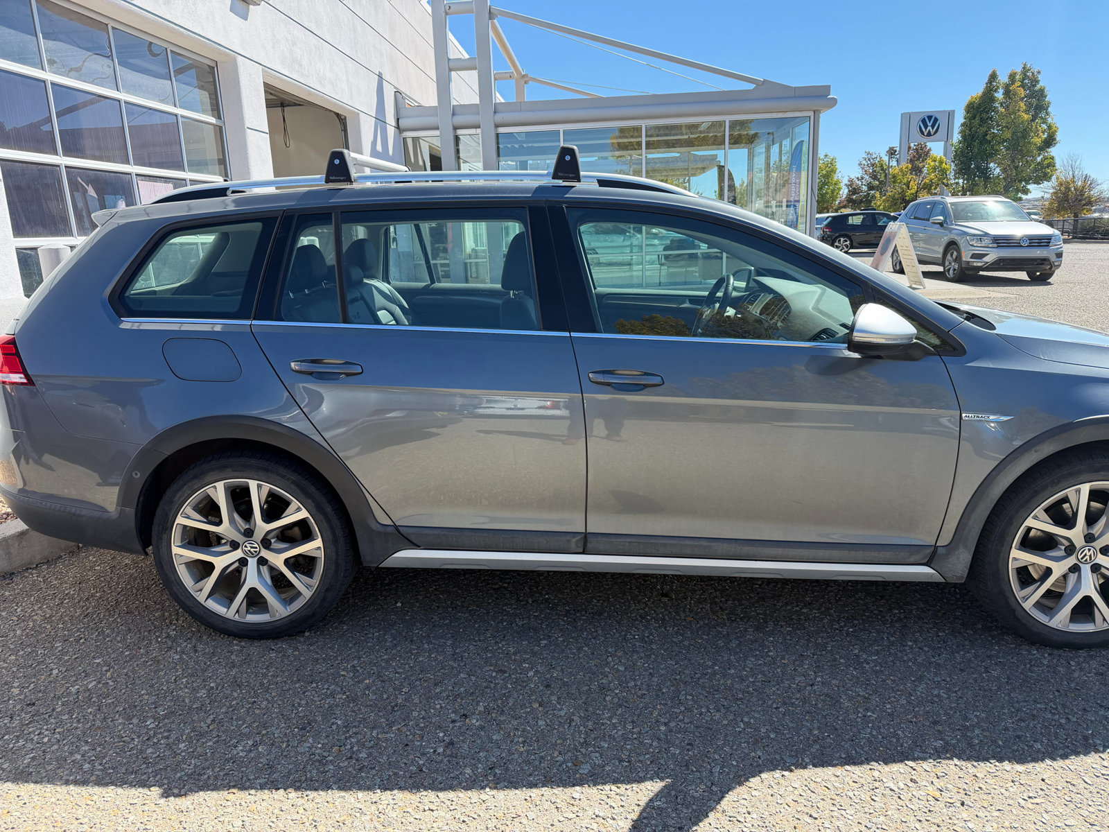 Used 2018 Volkswagen Golf Alltrack SEL AWD/4WD image 18