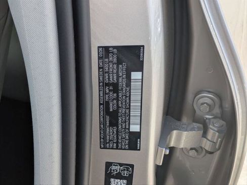 New 2026 Volvo XC60 B5 Ultra w/ Protection Package Premier AWD/4WD image 15
