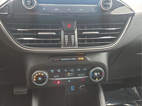 Certified 2020 Ford Escape SEL image 17