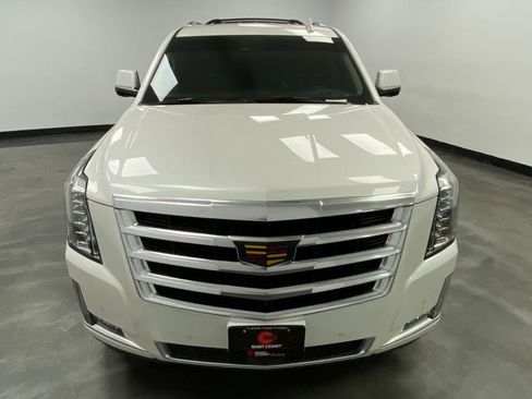 Used 2016 Cadillac Escalade Premium image 6