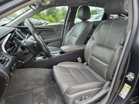 Used 2015 Chevrolet Impala LTZ FWD image 13