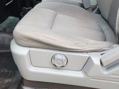 Used 2013 Ford F150 XL w/ Mid Equipment Group RWD image 28