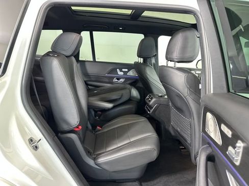 Used 2022 Mercedes-Benz GLS 450 4MATIC image 27