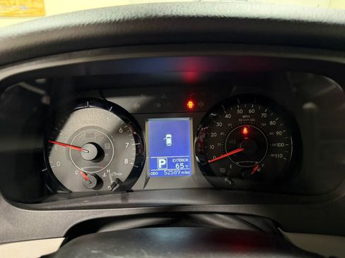 Used 2015 Toyota Sienna LE image 37