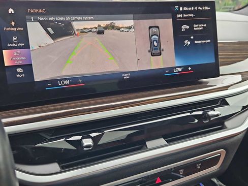 Used 2023 BMW X7 M60i w/ Executive Package image 32