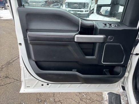 Used 2019 Ford F150 Platinum w/ Technology Package image 6