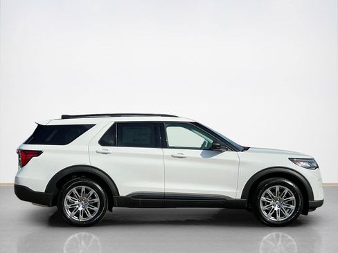 New 2026 Ford Explorer Active w/ Active Comfort Package AWD/4WD image 9