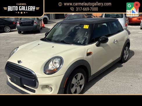 Used 2018 MINI Cooper 2-Door Hardtop FWD image 1