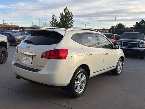 Used 2013 Nissan Rogue SV w/ Premium Pkg image 5