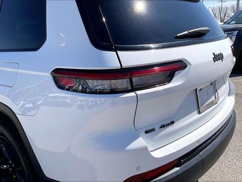 Used 2021 Jeep Grand Cherokee L Altitude image 28