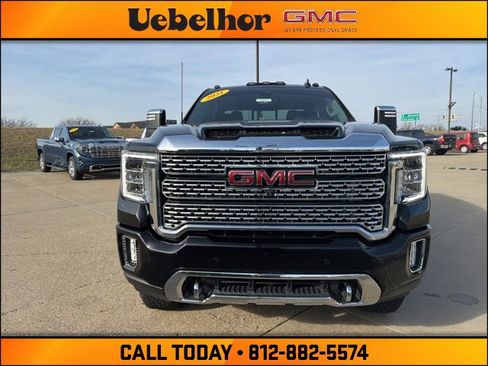 Used 2021 GMC Sierra 2500 Denali w/ Denali Black Diamond Edition image 10