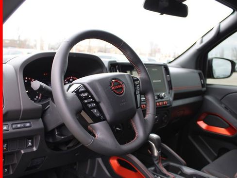 Certified 2026 Nissan Frontier PRO-4X w/ Pro-4x Convenience Package AWD/4WD image 18