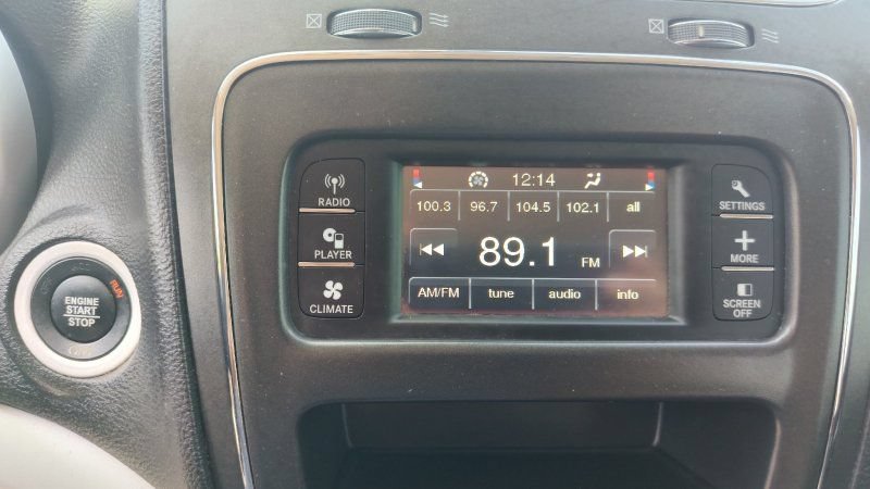 Used 2018 Dodge Journey SE w/ Blacktop Package FWD image 16