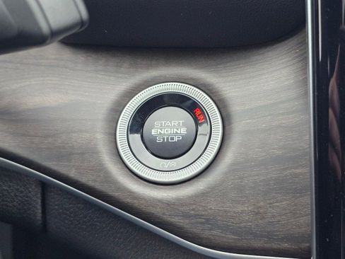 New 2025 Jeep Grand Cherokee Limited AWD/4WD image 34