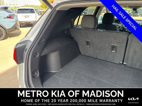 Used 2024 Chevrolet Equinox LT AWD/4WD image 22