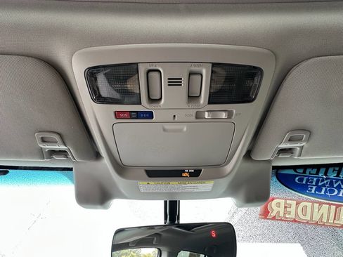 Used 2019 Subaru Outback 3.6R Limited image 16