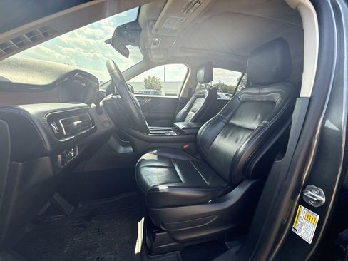 Used 2020 Lincoln Aviator Reserve w/ Equipment Group 201A image 13