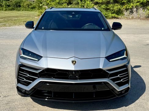 Used 2021 Lamborghini Urus image 5