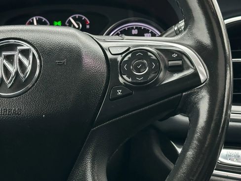 Used 2019 Buick Enclave Essence image 34