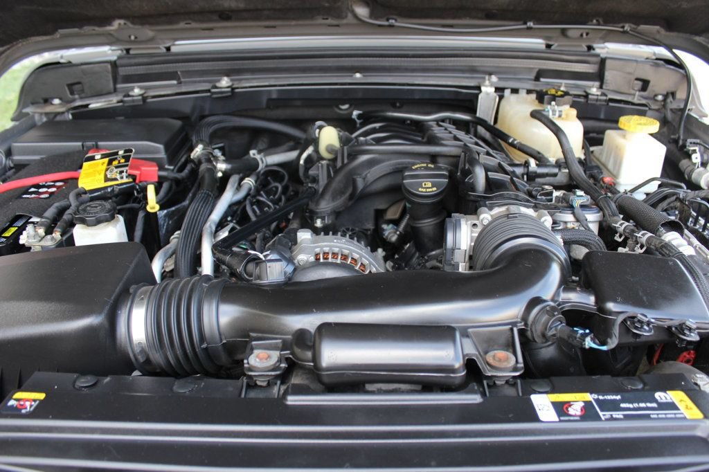 Used 2021 Jeep Gladiator Rubicon AWD/4WD image 35